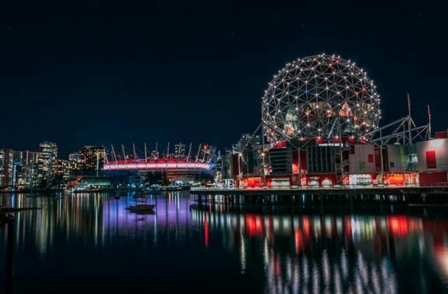 Vancouver Nightlife for Both Tourists and Locals
